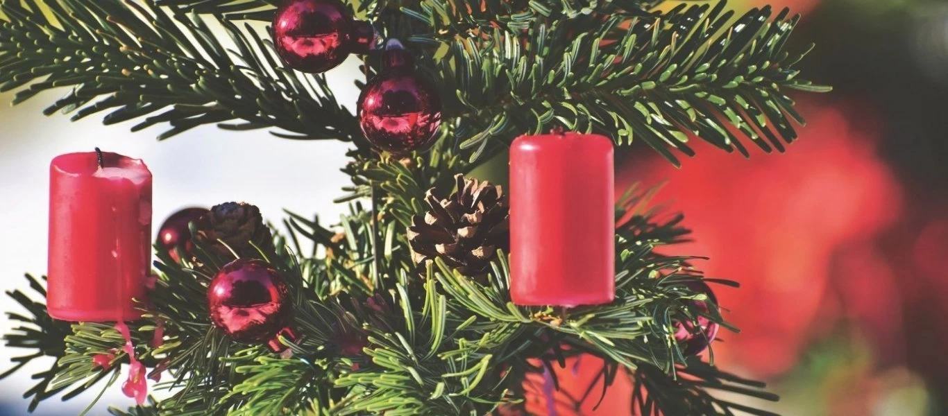 Εορταστικό ωράριο: Δείτε ποιες ώρες θα είναι ανοιχτά σήμερα τα μαγαζιά